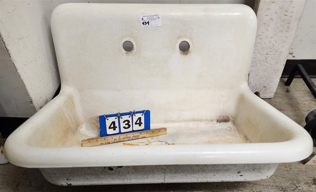 Vintage Enameled Cast Iron Sink 16" H X 29 1/2" W X 20" D (1 of 1)