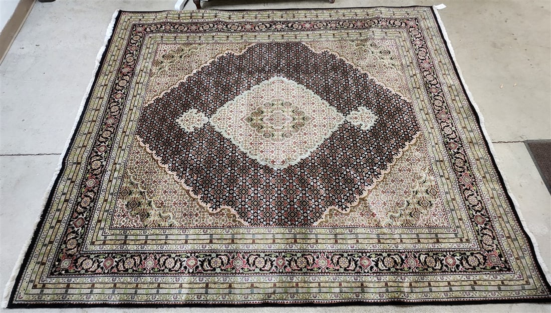 Tabriz Rug 8'1" X 10'3" (1 of 3)