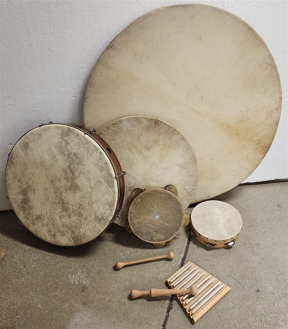 Bx Of Instruments - 3 Bodhran Drums, 2 Tambourines + Schlagwerk Power Chimes (1 of 3)