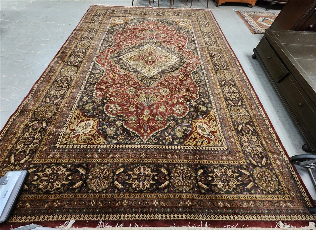 Persian Rug 9'8" X 13'10" (1 of 4)