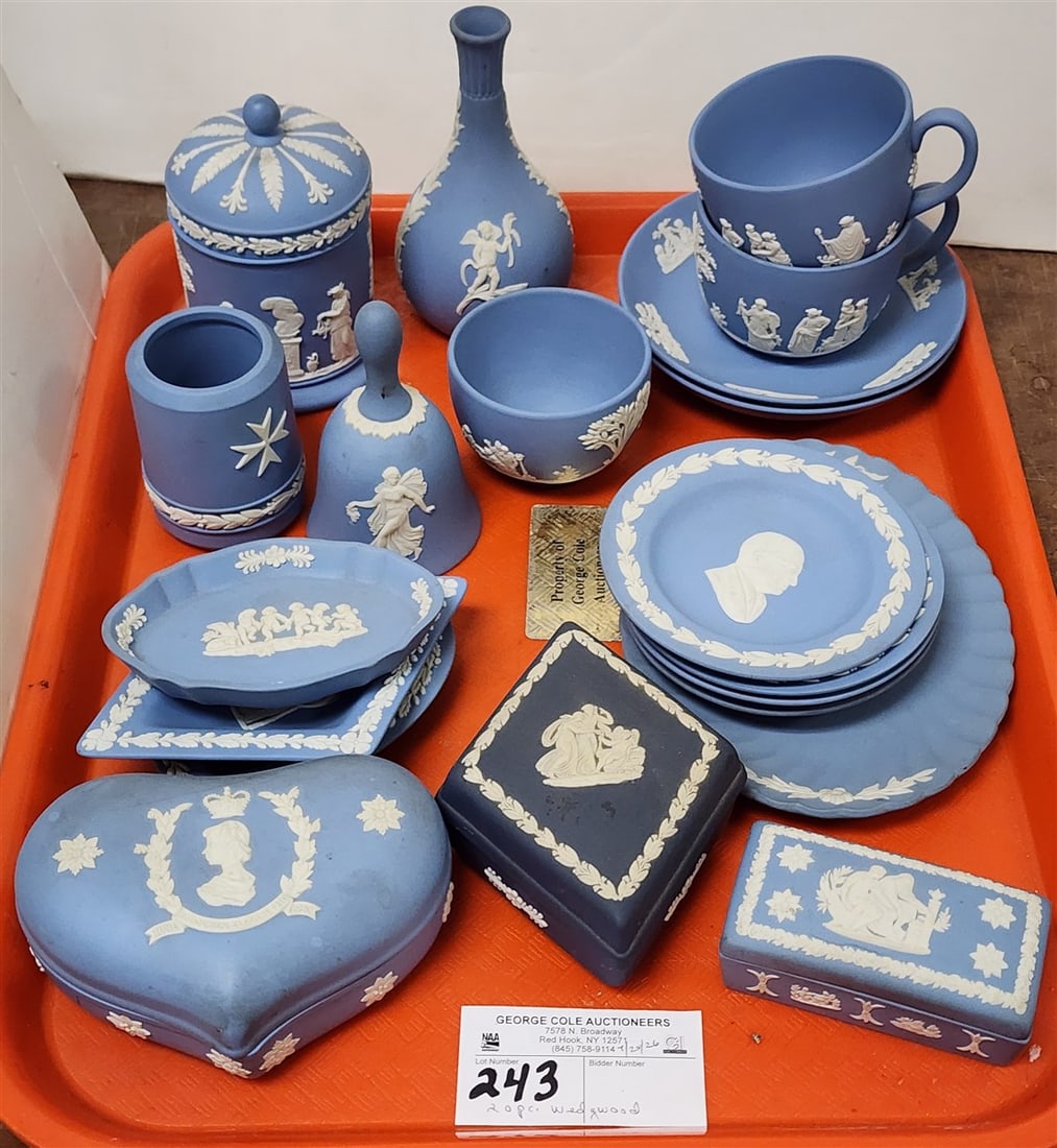 Lot 20 Pcs. Wedgewood: Lot 20 Pcs. Wedgewood