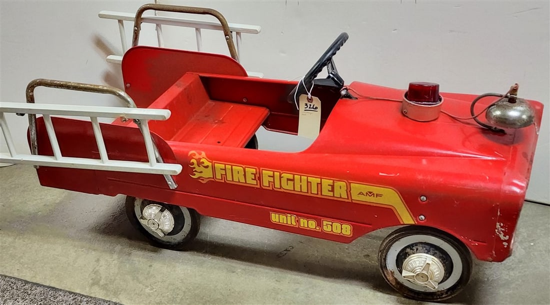 Vintage AMF FireFighter Unit #508 Pedal Car (1 of 1)