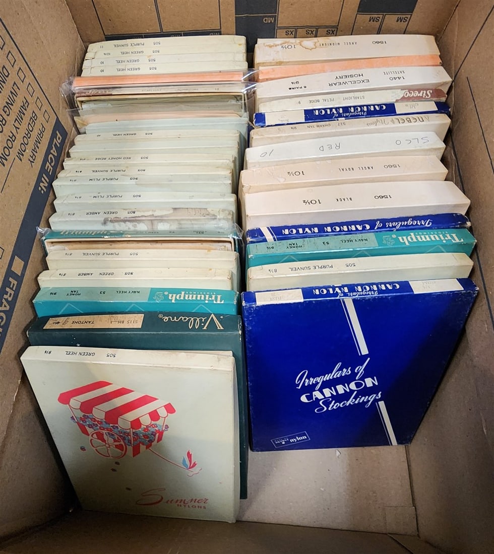 Bx 33 Boxed Vintage Nylon Stocking (Unused, New- Old Stock) (1 of 6)