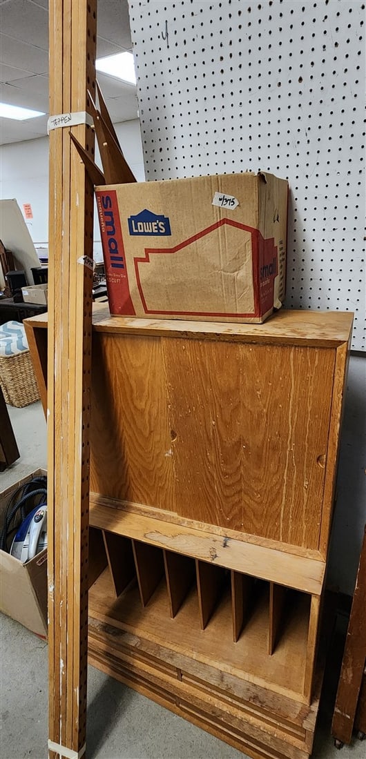 MCM Paul Cadovius System Cado Madular Oak Wall Unit w/2 Door 2 Drawer Slotted Cabinet + (2) 2 Drawer: MCM Paul Cadovius System Cado Madular Oak Wall Unit w/2 Door 2 Drawer Slotted Cabinet + (2) 2 Drawer Units w/Wall Supports & Brackets