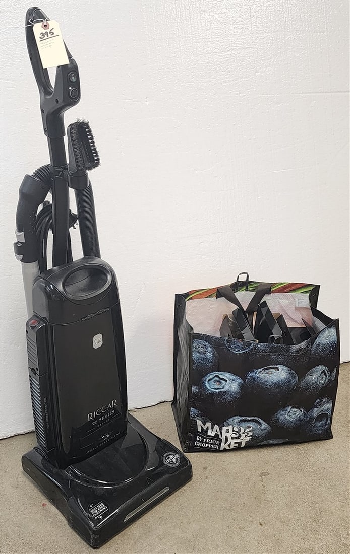 Riccar 25 Series Deluxe Vacuum: Riccar 25 Series Deluxe Vacuum