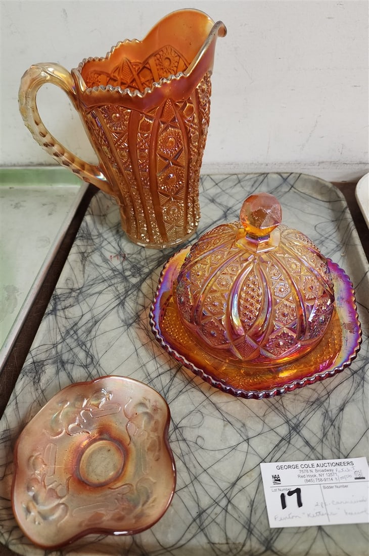 Tray 3 Pc. Carnival Glass Fenton "Kittens" Bowl 1 1/2" H X 4 1/2" Diam., Pitcher 8" + Covered (1 of 2)