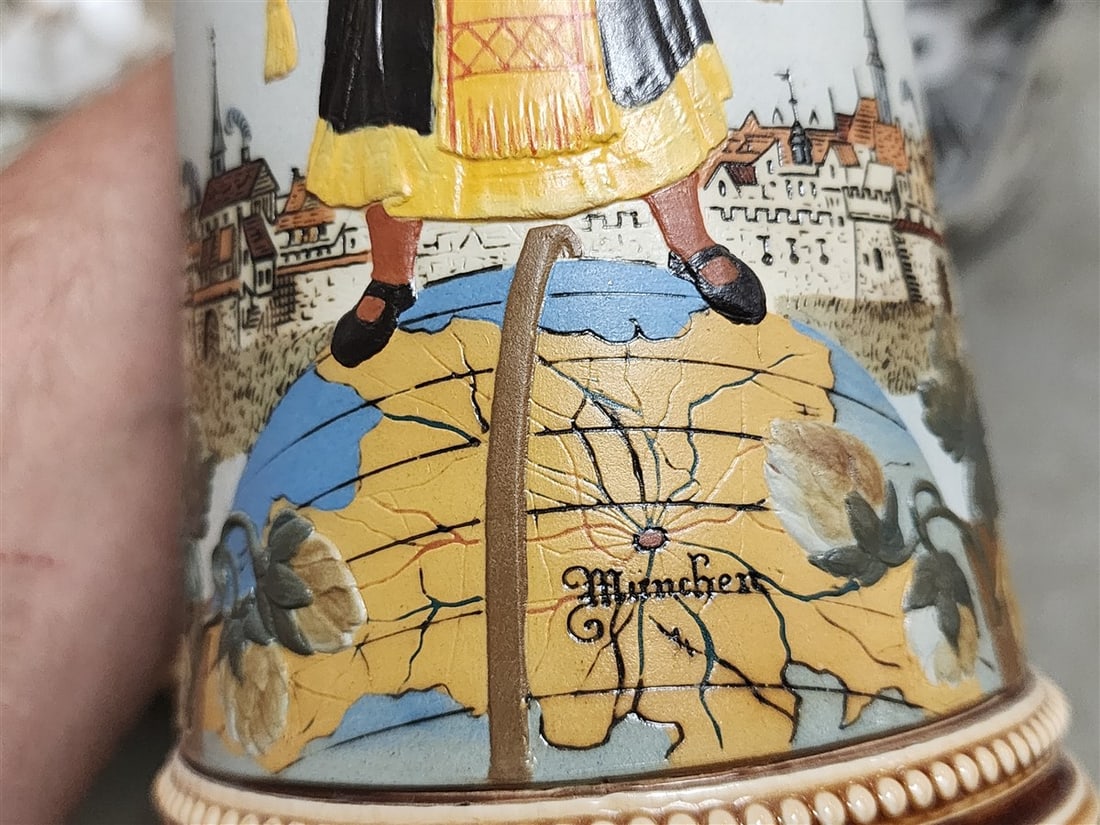 Mettlach Stein #2585 12" - 4