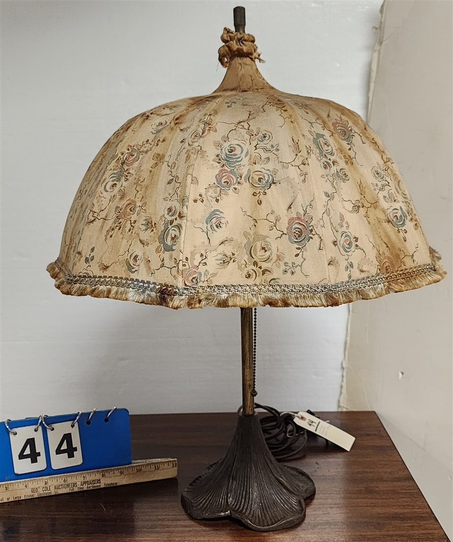 Vintage Umbrella Table Lamp w/Metal Base 24" H X 19" Diam. (1 of 3)