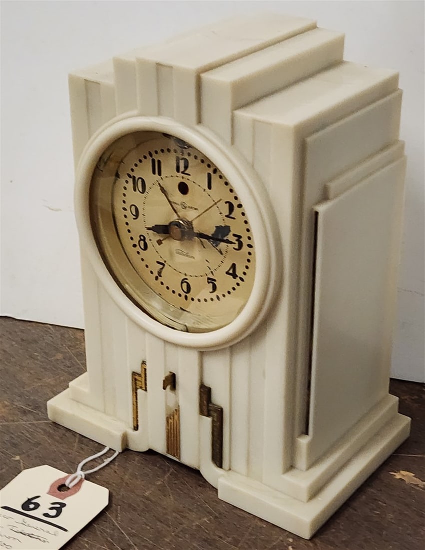 Deco General Elec. Telechron Clock Model 700 7 1/2" H X 6" W X 3 3/4" D (1 of 5)