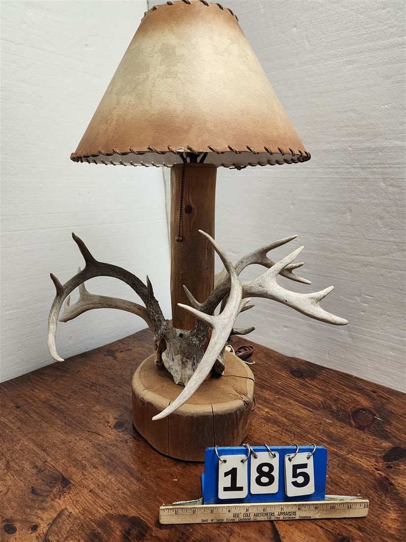 Adirondak Table Lamp w/Deer Antlers 29": Adirondak Table Lamp w/Deer Antlers 29"