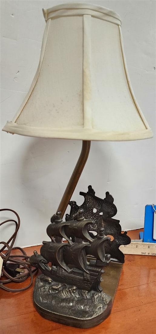 Lamp Made Of Cast Iron Ship Bookends 17 1/2" (1 of 4)