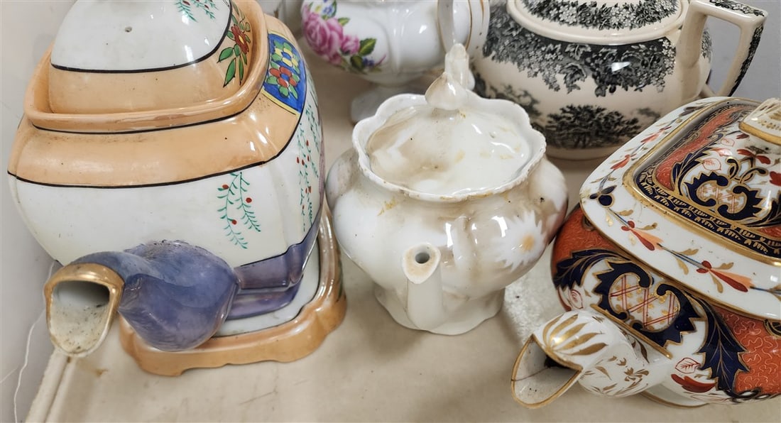 Tray 9 Teapots - 7