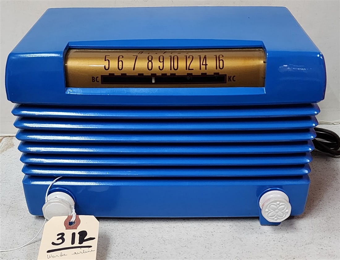 Wards Airline Radio Model # 05BR: Wards Airline Radio Model # 05BR