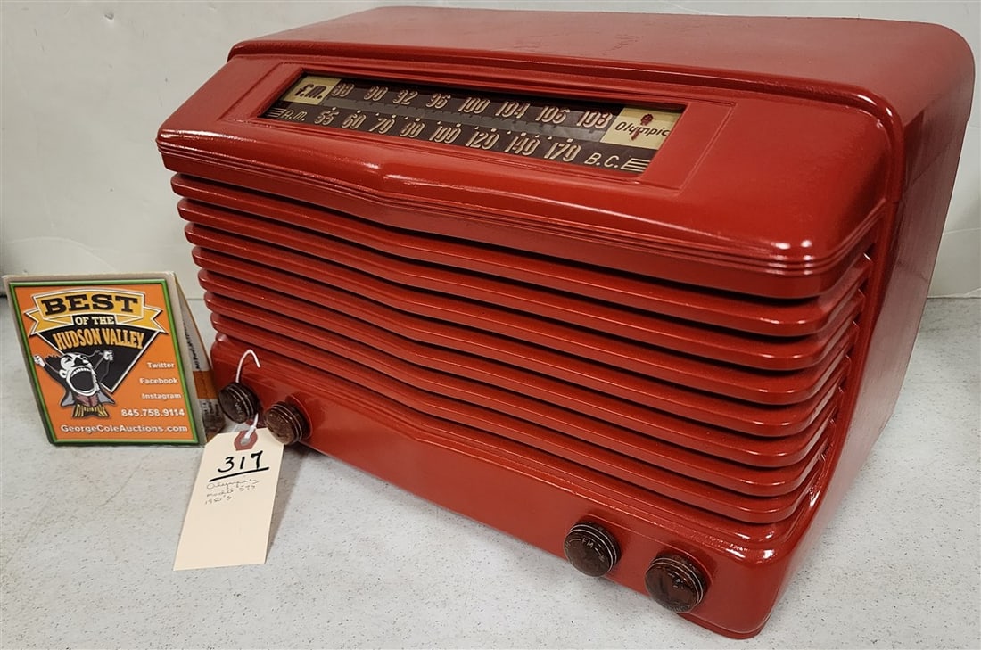 Ford 1940's Olypmic Radio Model # 575 (1 of 6)