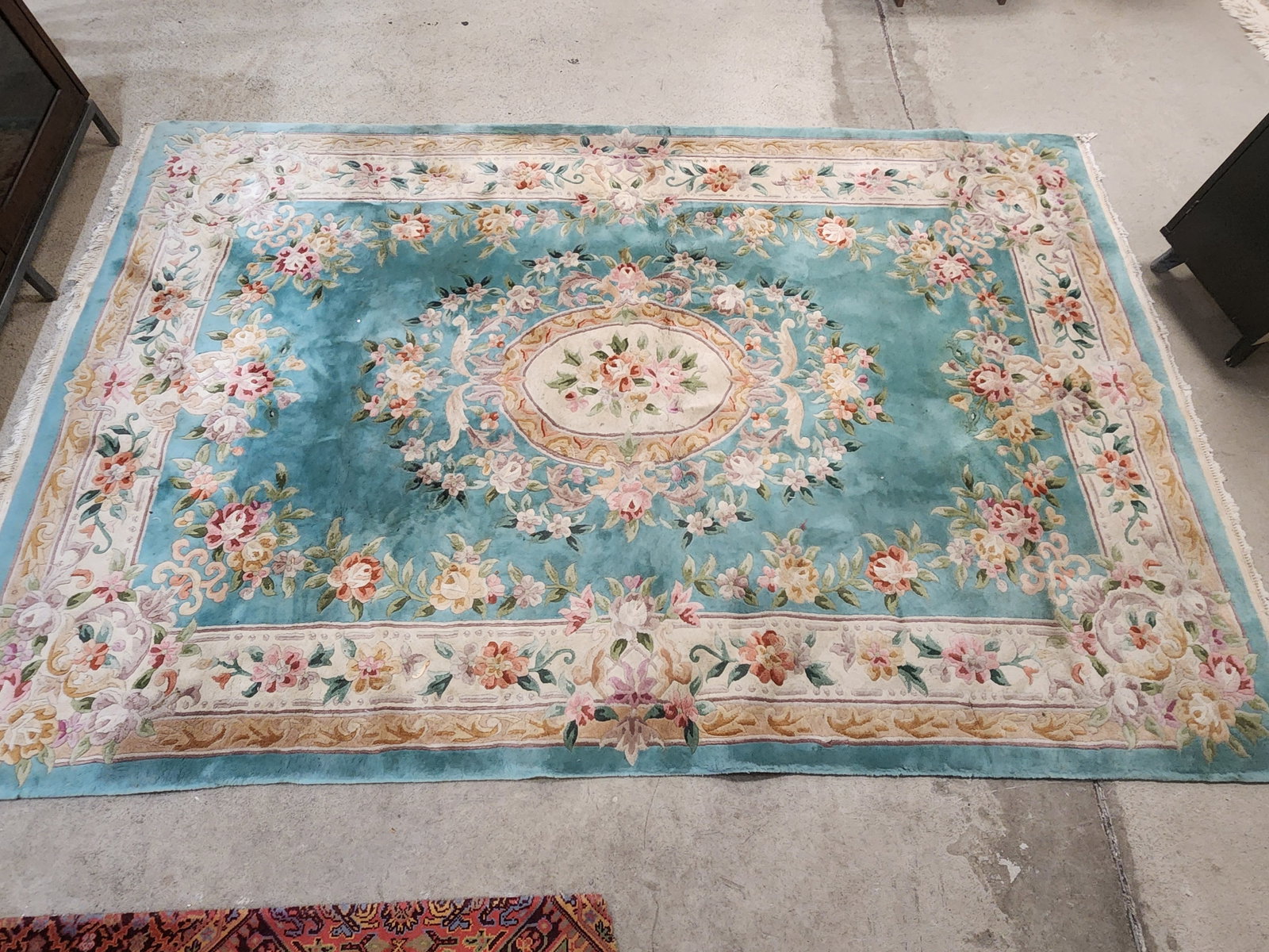 Sculpted Chinese Rug 6' X 9'4": Sculpted Chinese Rug 6' X 9'4"