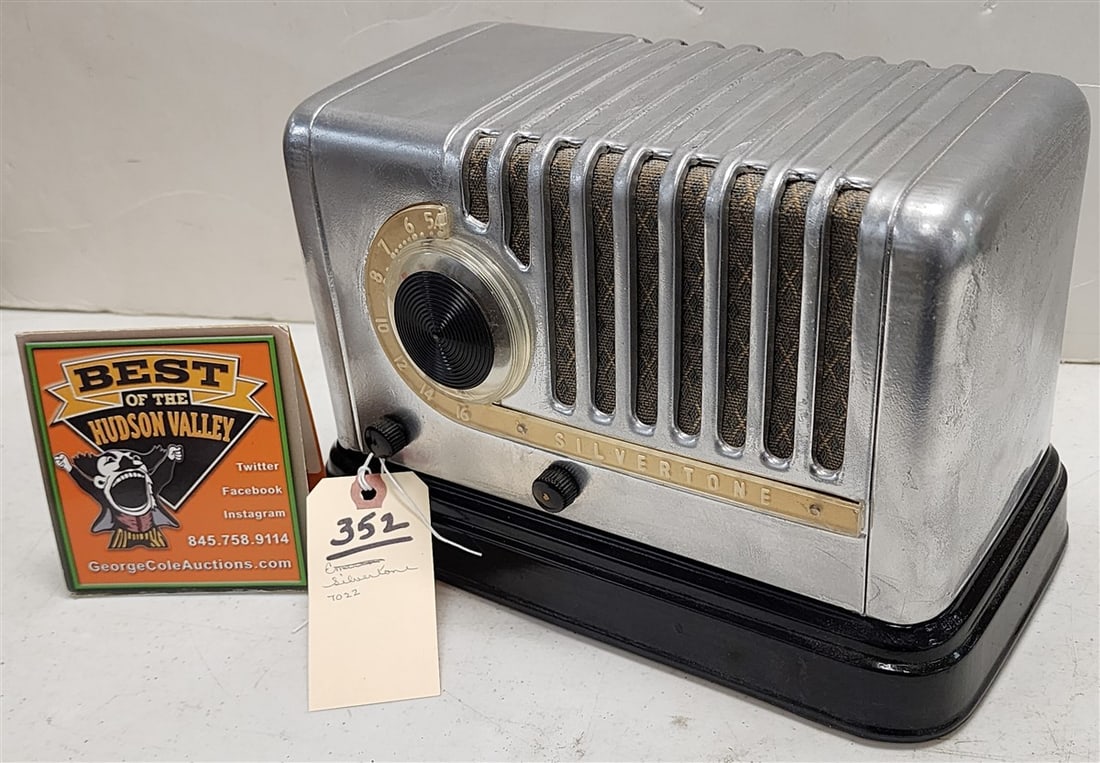 40's Silvertone Radio 'Candycane' Model # 7022 (1 of 3)
