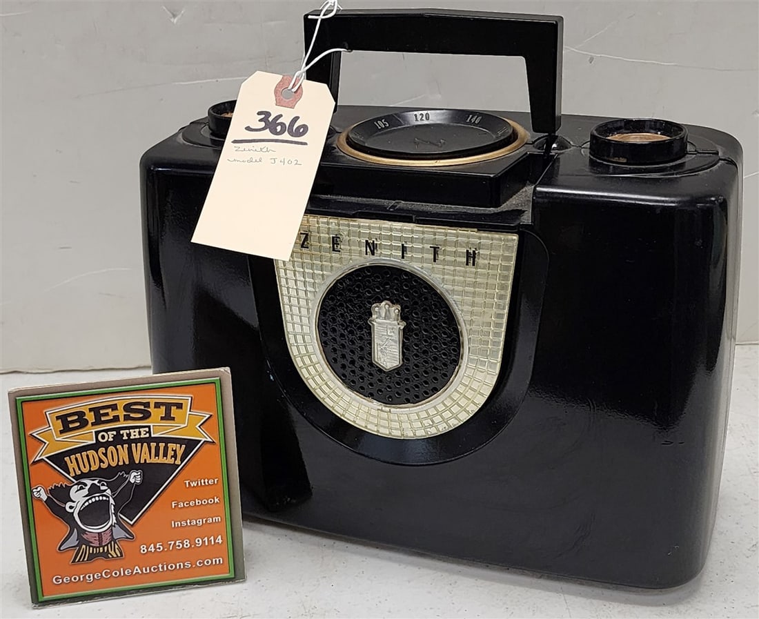 1952 Zenith Radio Model J402: 1952 Zenith Radio Model J402