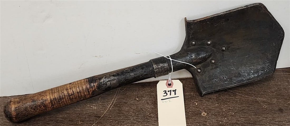 WWI Trench Spade (1 of 3)