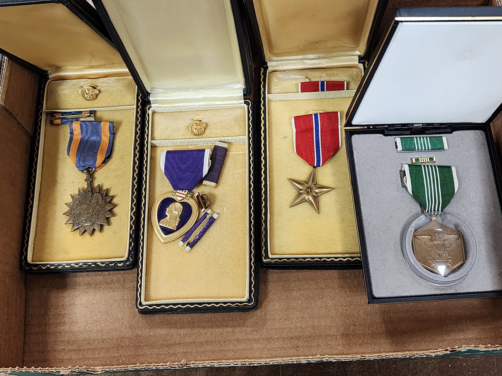 Tray 4 Bx'd VS Medals - Purple Heart, Bronze Star, Air Medal, Commedation Medal: Tray 4 Bx'd VS Medals - Purple Heart, Bronze Star, Air Medal, Commedation Medal