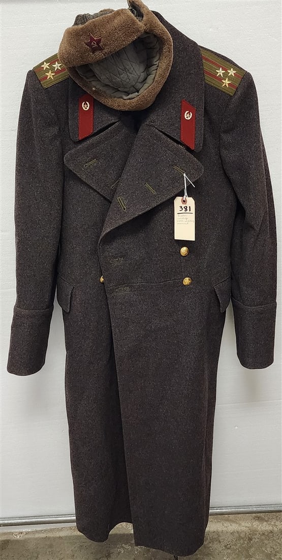 Vintage Soviet USSR Military Overcoat 3 Star (1 of 4)