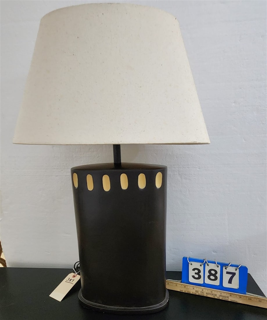 Ceramic Table Lamp 28 1/2" H: Ceramic Table Lamp 28 1/2" H