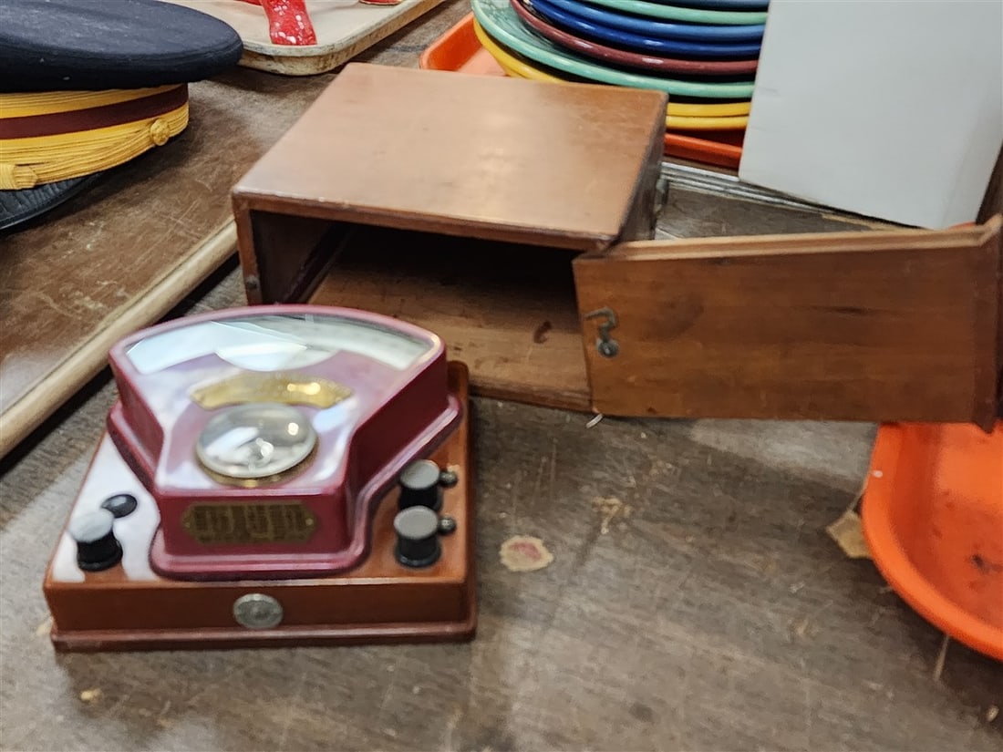 Weston Model I Voltmeter w/Case - 2