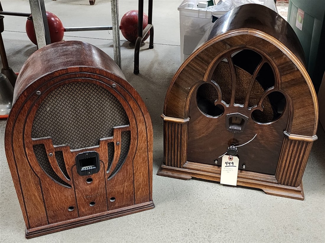 Philco 'Cathedral' Radio Model 90 + Philco Model 60 (1 of 7)