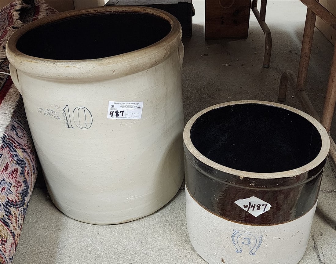 2 Stoneware Crocks - 10 Gallon + 3 Gallon: 2 Stoneware Crocks - 10 Gallon + 3 Gallon