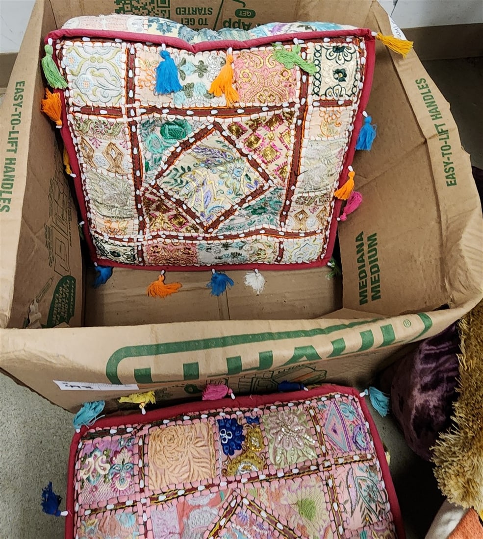 Bx 5 Pillows - 3