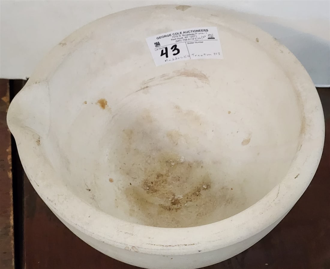 Maddox Trenton New Jersey Porcelain Apothecary Mortar Bowl 5 1/2" H X 10 1/2" Diam.: Maddox Trenton New Jersey Porcelain Apothecary Mortar Bowl 5 1/2" H X 10 1/2" Diam.