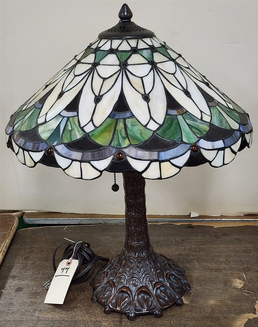Leaded Shade Table Lamp 22" X 16" Diam.: Leaded Shade Table Lamp 22" X 16" Diam.