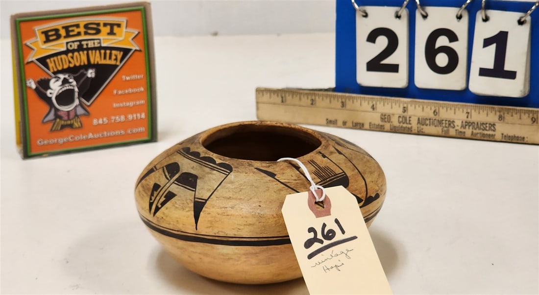 Vintage Native American Hopi Polychrome Pottery Vessel 3 1/2" H X 6" Diam.: Vintage Native American Hopi Polychrome Pottery Vessel 3 1/2" H X 6" Diam.