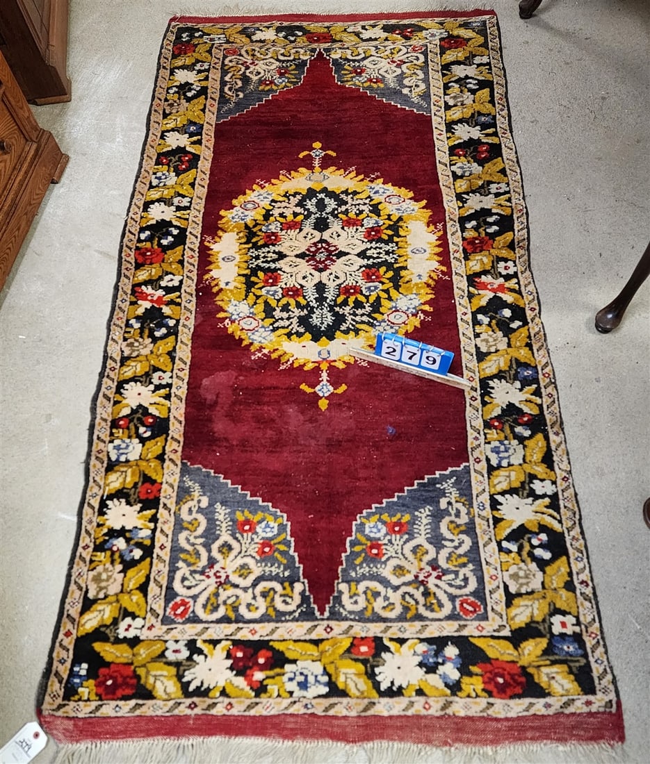 Turkish Rug 3'7" X 7'3": Turkish Rug 3'7" X 7'3"