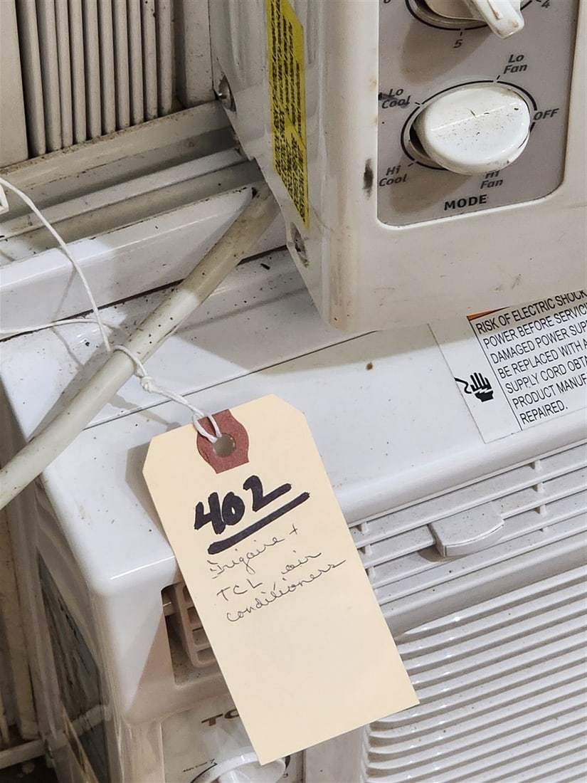 2 A/C Window Units - Frigidaire + TCL - 2