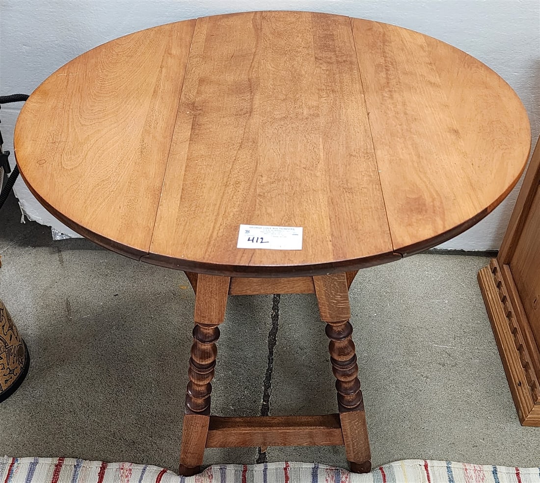 Maple Drop Leaf Table 24" H X 26" W X 28 1/2" Diam. Open (1 of 2)