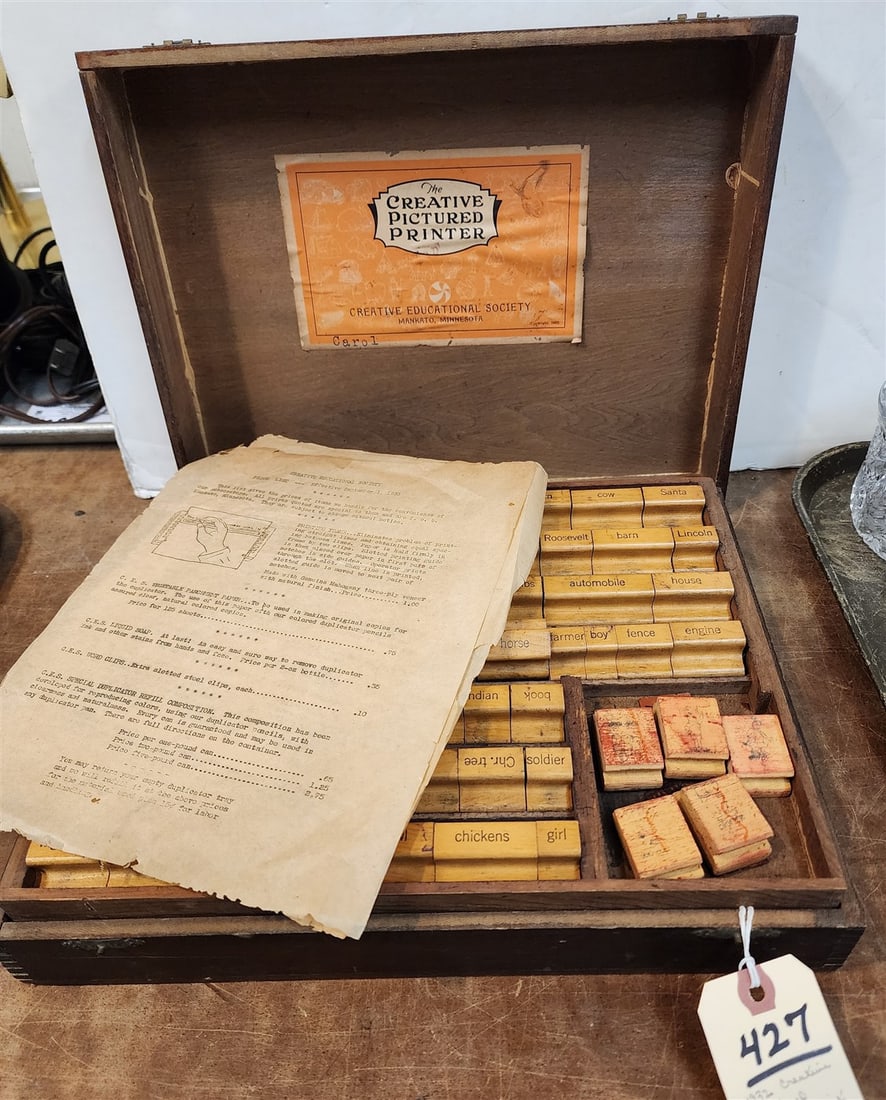 Vintage Bx'd Creative Pictured Printer 1932 Stamp Set 4" H X 14" W X 10 1/2" D: Vintage Bx'd Creative Pictured Printer 1932 Stamp Set 4" H X 14" W X 10 1/2" D