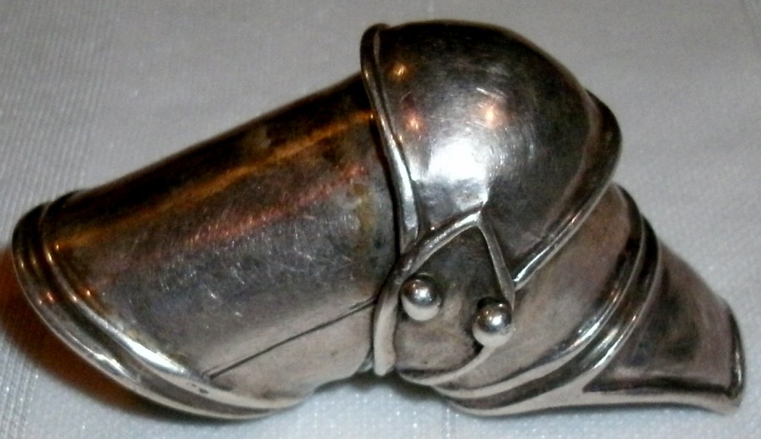 Unusual Vintage Sterling Silver MultiJointed Armor Ring: unusual, vintage, sterling silver, hinged armor ring... size 8 - 8.5The ring is marked / stamped 925 and has another mark which I can't make out? ...... See picsThe unique, finely crafted ring shows n