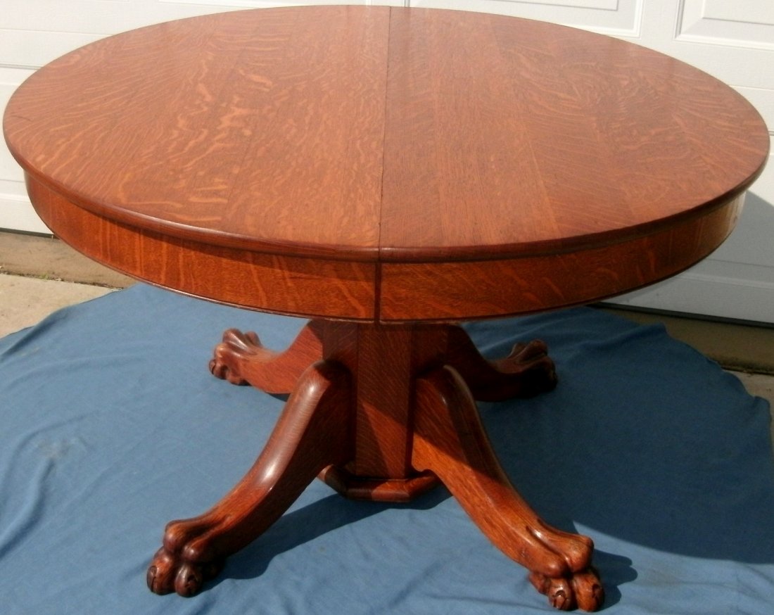 Lions claw foot table antique deals