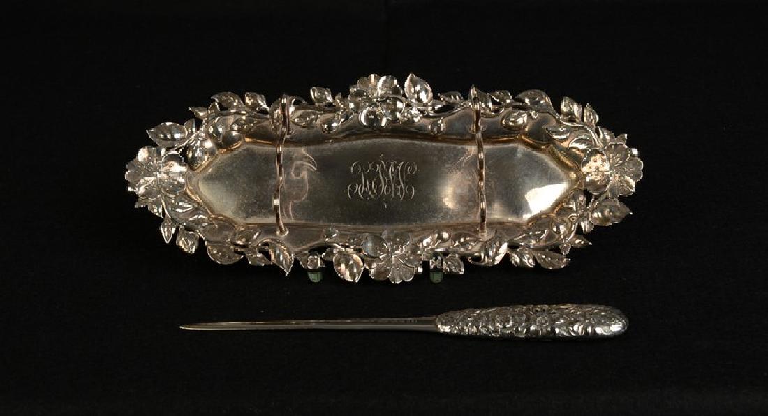 SCHREIBGARNITUR UND BRIEFÖFFNER (1 of 1)