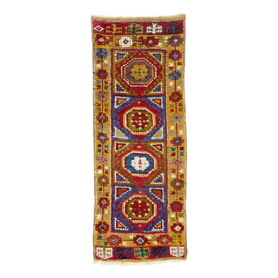 Incesu Long Rug (1 of 1)