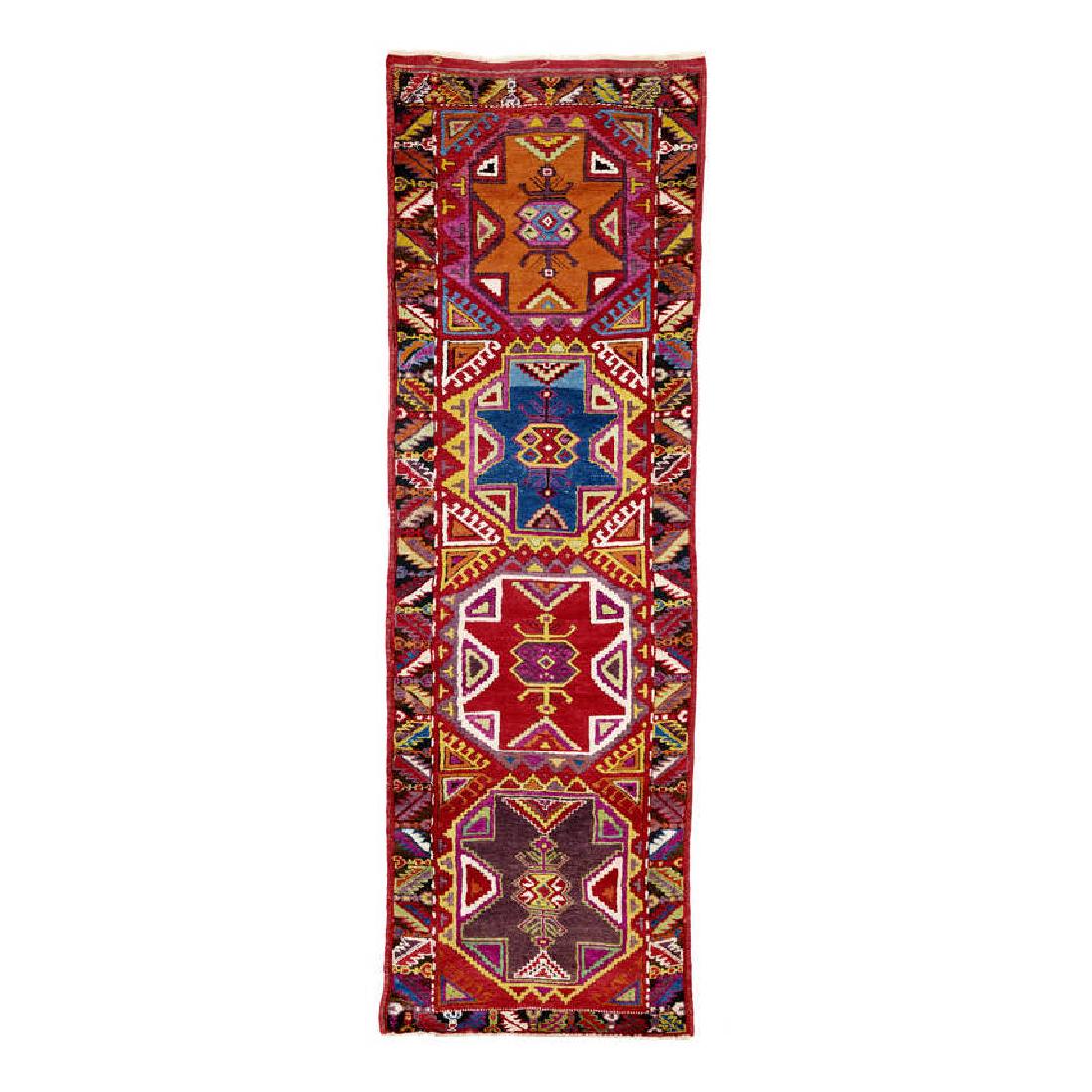 Obruk Long Rug (1 of 1)