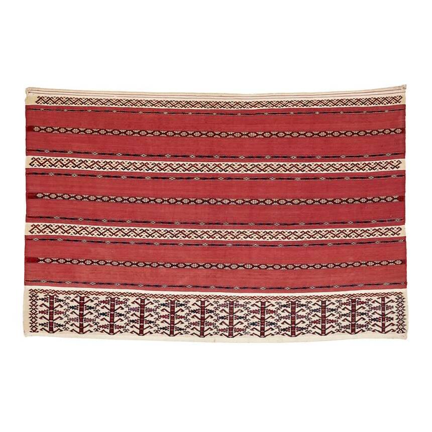 Tekke Ak Chuval (1 of 1)