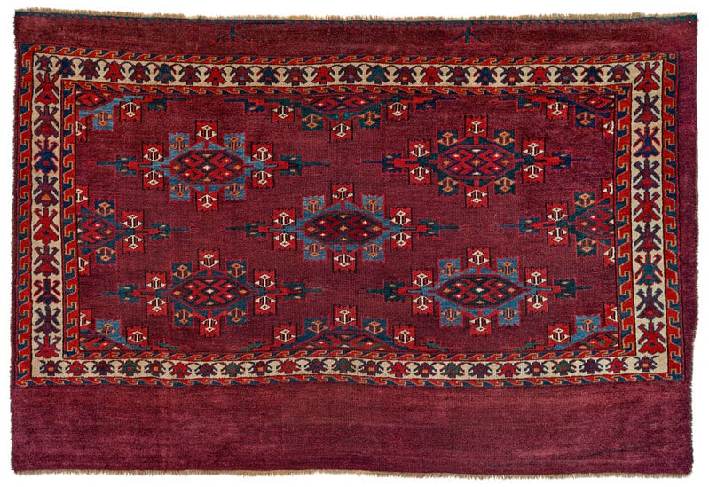 Karadashli Chuval: first half 19th century, 73 x 109 cm, Central Asia, West Turkestan Slight signs of age and wear in the pile. The original side finishes are missing, slightly reduced ends. No kilim back. SAMMLUNG HCS,