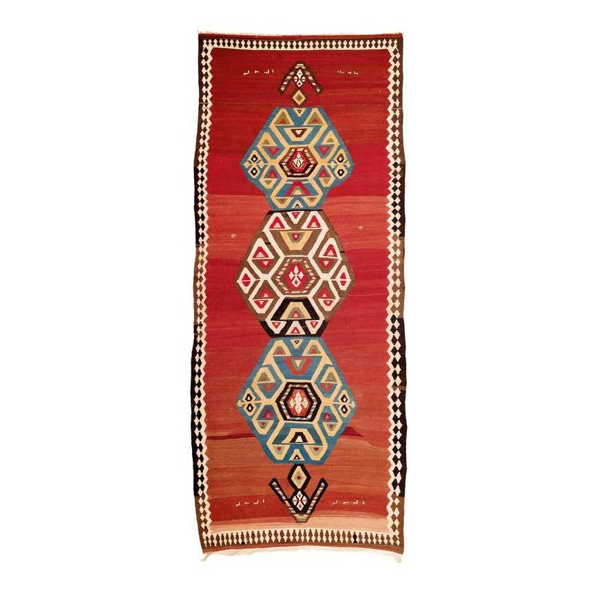 Shahsavan Kilim: Dated 1324 AH = 1907 AD, 406 x 167 cm, North West Persia, Azerbaijan Collection VOK: Caucasus - Persia 60 In addition to small-format bags, most of them woven in the sumakh technique, and other everyd