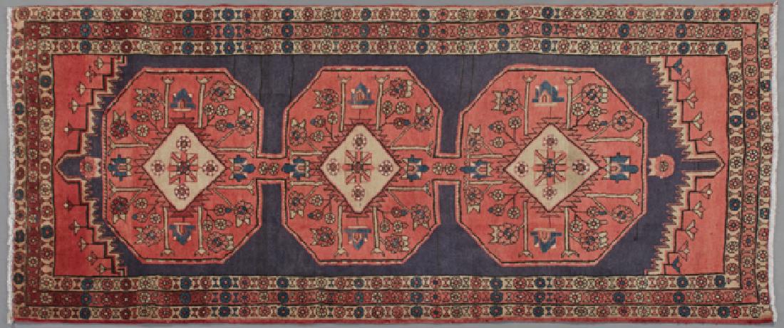 Heriz Carpet, 9' 4 x 4' 3. (1 of 1)