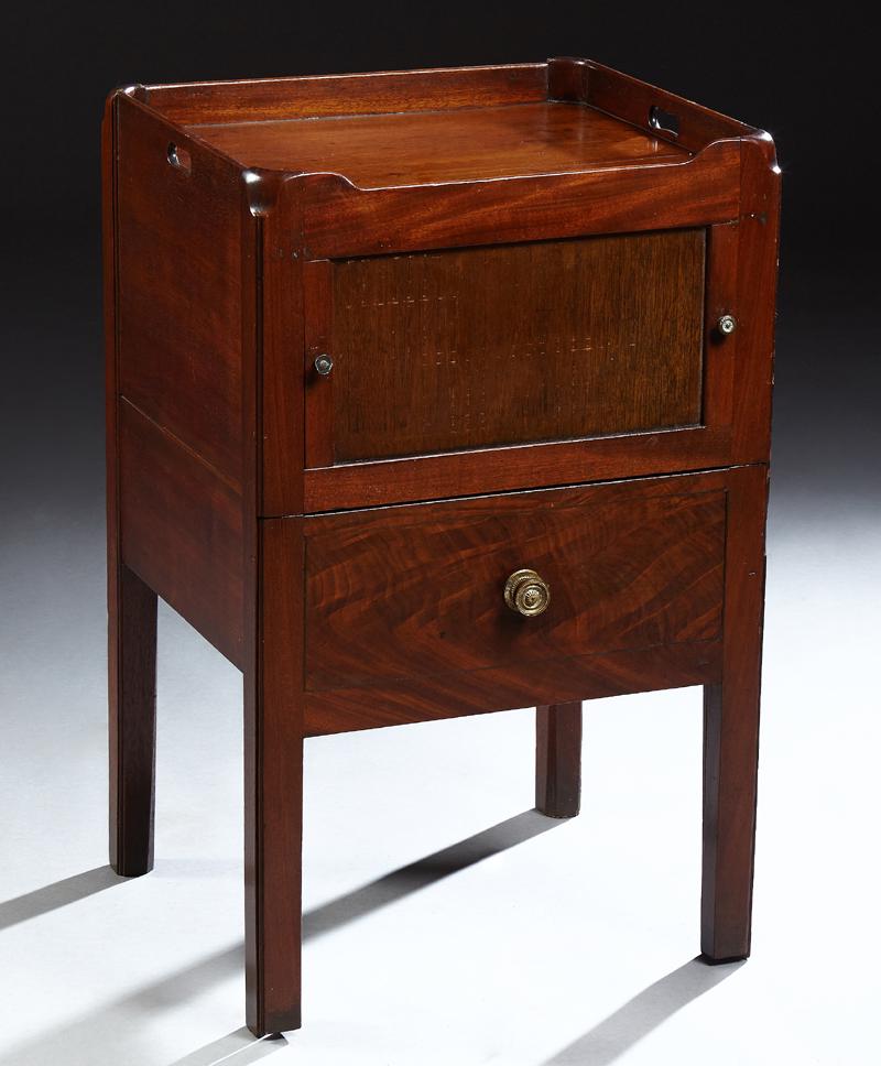 English Georgian Style Carved Mahogany Nightstand, 19th (1 of 2)