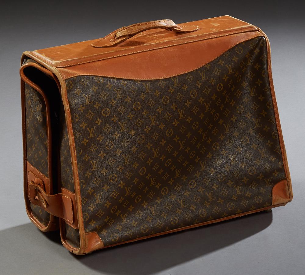 louis vuitton hanging garment bag