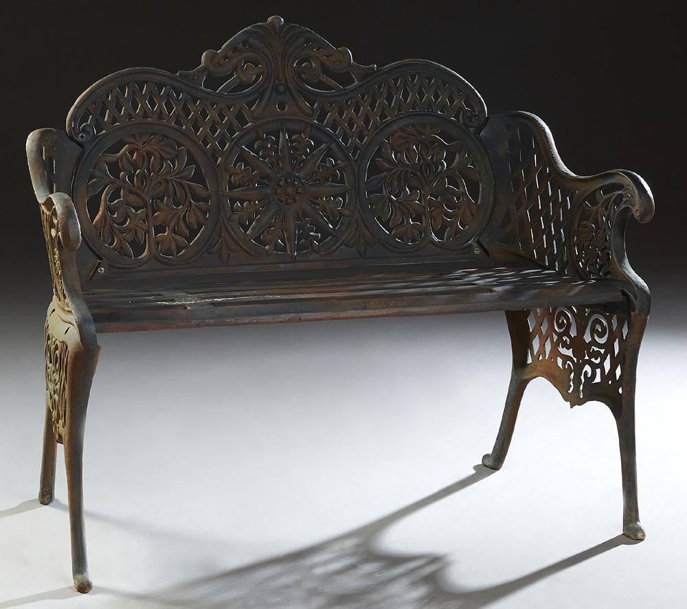 Cast Iron Garden bench, 20th/21st c., the serpentine (1 of 1)