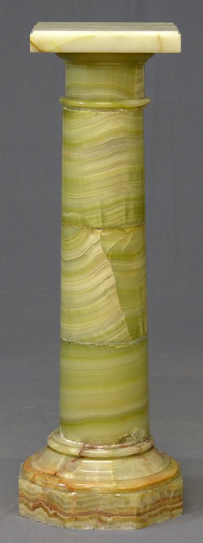 Large Green Onyx Pedestal, 20th c., the ogee edge (1 of 1)