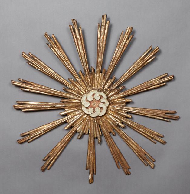 Italian Carved Wooden Sunburst Wall Decoration, late (1 of 1)